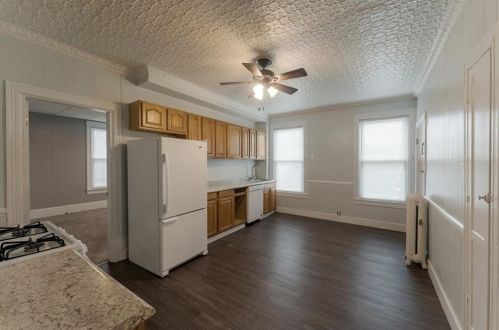 154 Grv St, Woonsocket RI 02895-5305 exterior