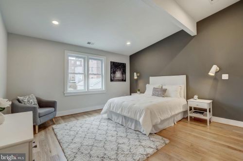 2718 17th St, Washington DC 20003-3123 exterior