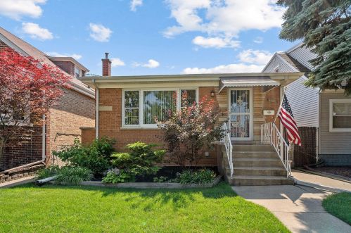 3425 Orange Ave, Chicago, IL 60634-2948