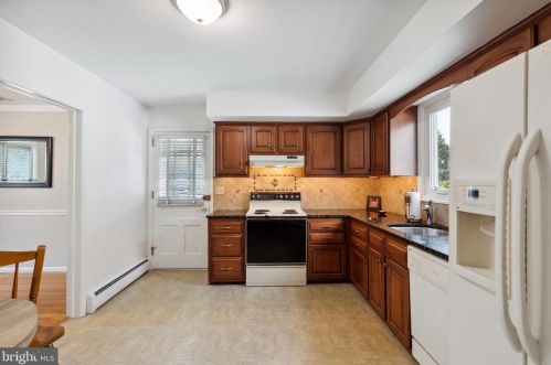 21 Columbus Ave, Pittsburgh PA 15233-1204 exterior