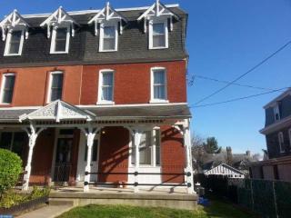 154 Sumac St, Philadelphia PA  19128-3823 exterior