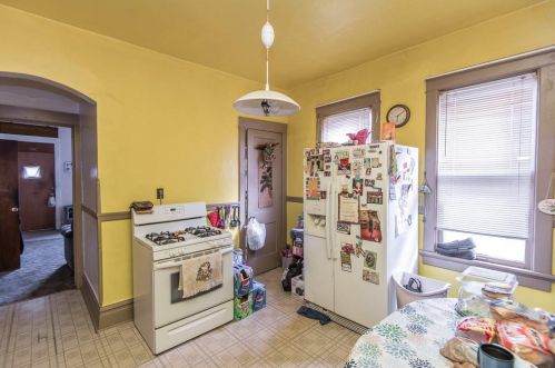 1767 Pearl St, Milwaukee WI 53204-3165 exterior