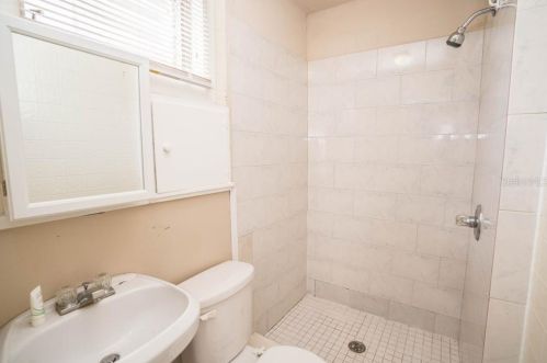 8112 Alaska St, Tampa FL  33604-3244 exterior