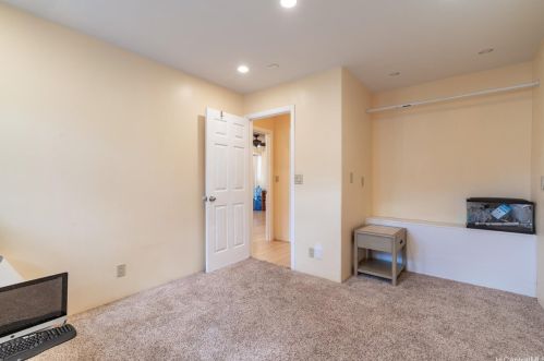 1575 Kilohana St, Honolulu HI 96819-3713 exterior