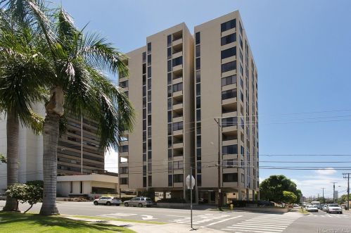 1505 Alexander St, Honolulu, HI 96822-4978