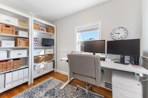 932 Meadowcroft Ave, Pittsburgh PA 15216-1119 exterior