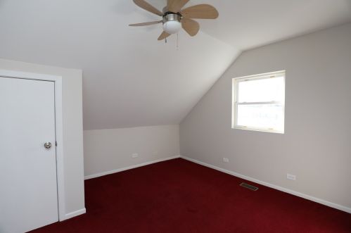 221 Iowa Ave, Joliet IL 60433-1927 exterior