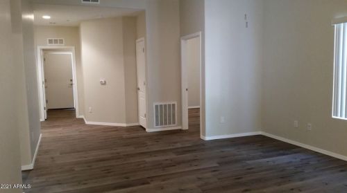 295 Rural Rd, Chandler, AZ 85226-6902