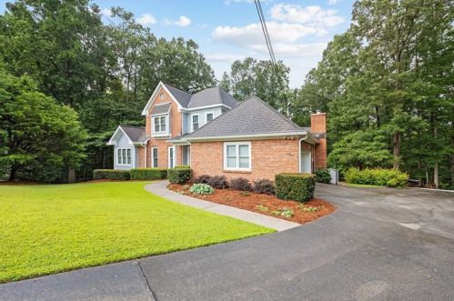 3715 Cv Rd, Lithonia GA 30039 exterior