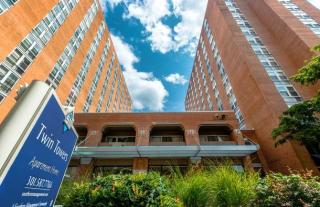 1110 Fidler Ln, Silver Spring MD  20910-3425 exterior