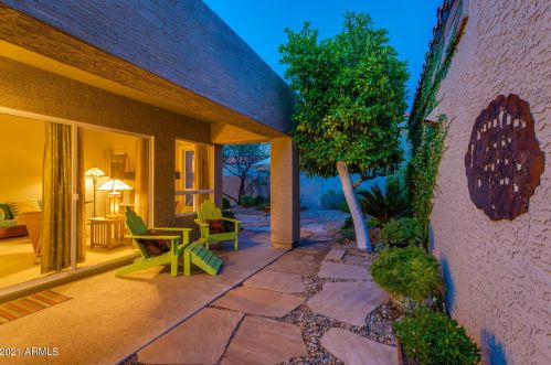 11809 40th Way, Phoenix AZ  85028-1503 exterior