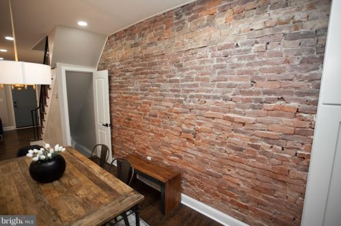 2022 21 St, Philadelphia PA 19145-2722 exterior