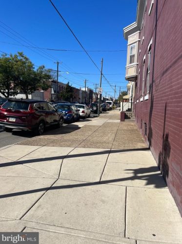 2038 5 St, Philadelphia PA 19148-2548 exterior