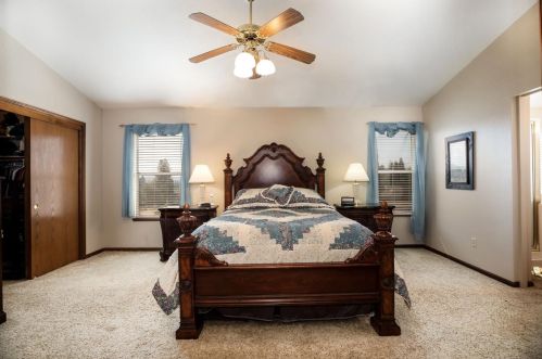 105 Goodell Rd, Folsom CA 95630-5221 exterior