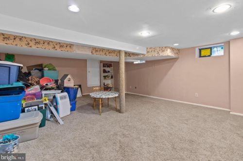 35 Alessio Ter, Trenton NJ 08620-9772 exterior