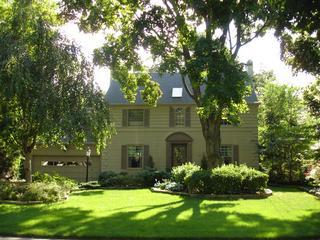 1421 Melrose Dr, Cleveland OH  44145-2804 exterior