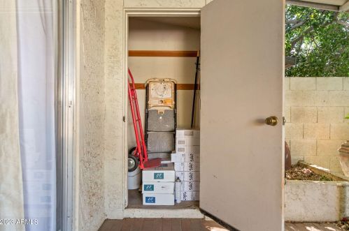 4312 28th Way, Phoenix AZ  85016-5811 exterior