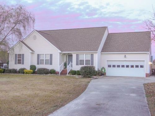 102 Phillip Ct, Goldsboro, NC 27534-7383