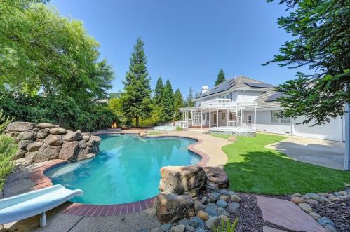 2327 Hartford Ct, Folsom CA 95762-5931 exterior