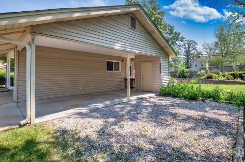 1438 Homecrest Dr, Saint Louis MO 63127-1124 exterior