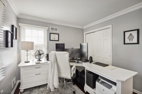 7 Deerwood Trl, Warren NJ  07059-5559 exterior