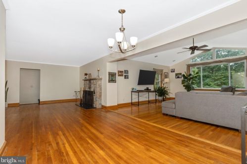 120 Piping Rock Dr, Silver Spring MD 20905-5863 exterior