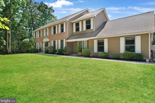 1 Madison Ct, Southampton NJ  08088-9046 exterior