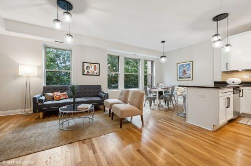 6608 Kenwood Ave, Chicago, IL 60637-4431