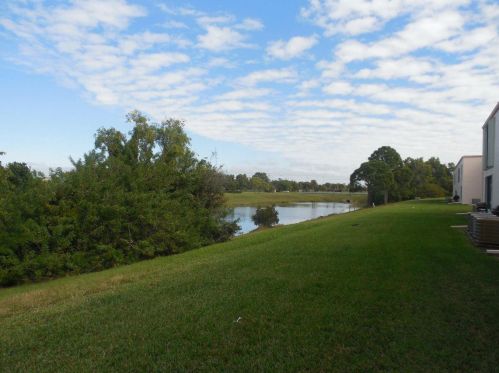 2186 Wild Meadow Cir, Fort Pierce, FL 34952-8143