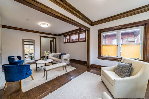 7225 Bennett Ave, Chicago IL  60649-2905 exterior