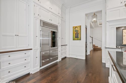 1845 Orch St, Chicago IL 60614-5106 exterior