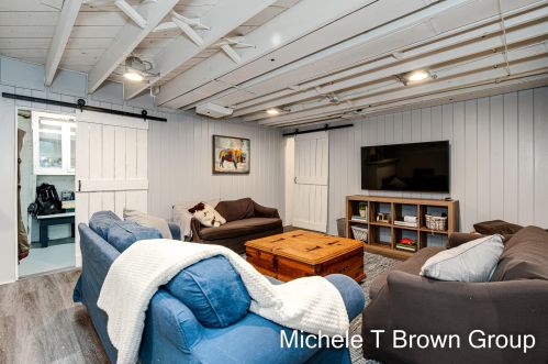 2530 Hall St, Grand Rapids MI 49506-3503 exterior