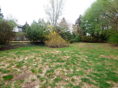 45 Nichols Rd, Huntington Station NY 11746-3474 exterior