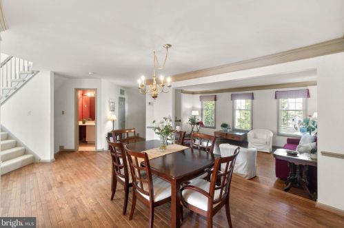 10960 Bloomingdale Dr, Rockville MD 20852-5550 exterior