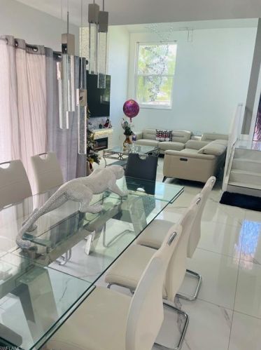 2442 44 St, Naples FL 34116-7917 exterior