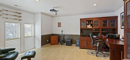 1925 Foxmoor Cir, Sandy UT 84092-5265 exterior