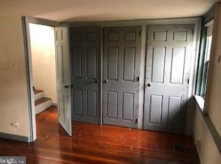 128 Fitzwater St, Philadelphia PA 19147-3408 exterior