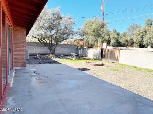 6159 Seneca St, Tucson AZ  85712-3010 exterior