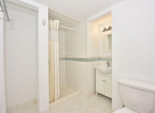 2102 Walnut St, Milwaukee WI 53205-1422 exterior