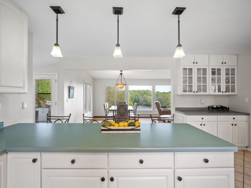 6613 Hartlaub Lk Rd, Manitowoc WI 54220-8845 exterior