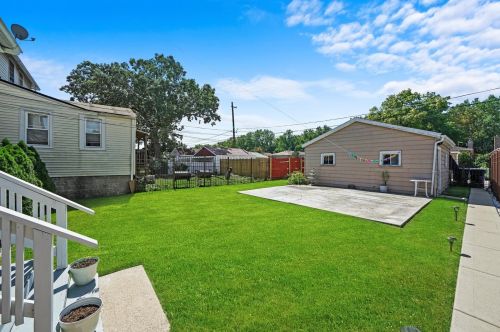 8830 Winchester Ave, Chicago IL  60620-5447 exterior