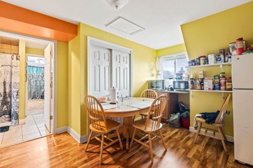 2861 7 St, Milwaukee WI 53215-3907 exterior