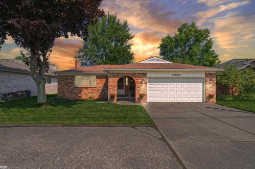 7222 Bluebill St, Algonac, MI 48001-4104