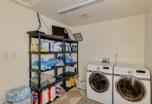 3061 Betty Elyse Ln, Phoenix AZ 85032-4296 exterior