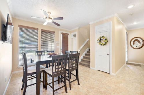 1611 Lodge Falls Ct, Humble TX 77345-1881 exterior