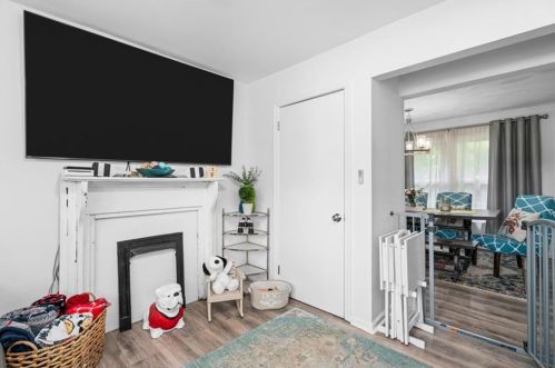 955 Lake Dr, Lithonia GA  30039-5747 exterior