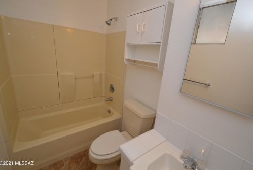 5058 Julia St, Tucson AZ 85710-1002 exterior