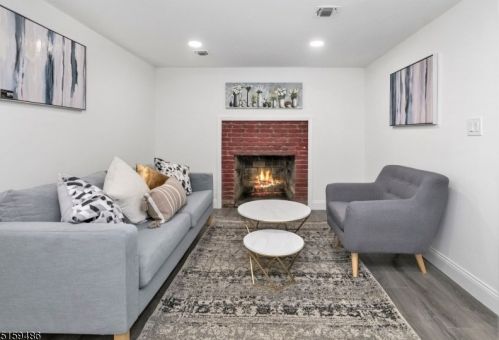 2688 Plainfield Ave, Scotch Plains NJ 07076-2058 exterior