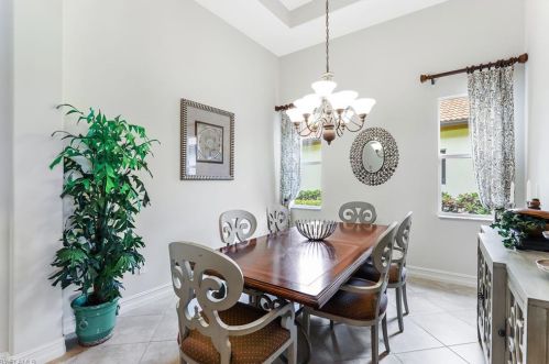 6581 Caldecott Dr, Naples FL 34113-3195 exterior