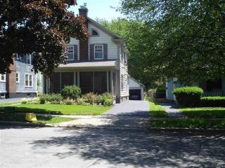 818 Rankin Ave, Schenectady NY  12308-3427 exterior